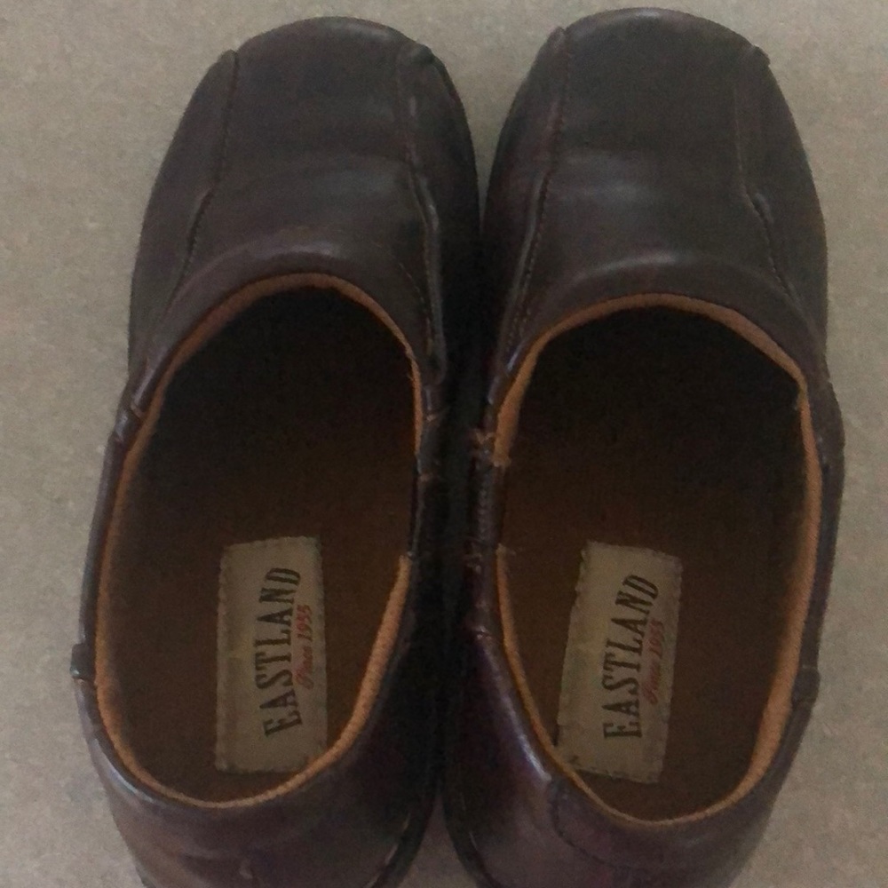 East land Clogs